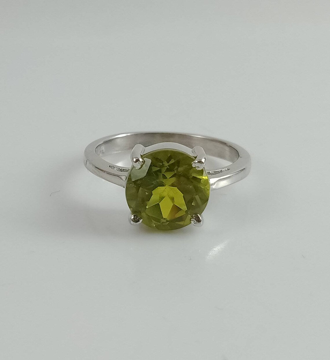 Sultanite Ring-Unique Ring- Seven Colour Changing Ring- Sultanite Gemstone Ring-Statement Ring-Round Cut Stone-Proposal Ring-925 Silver Ring